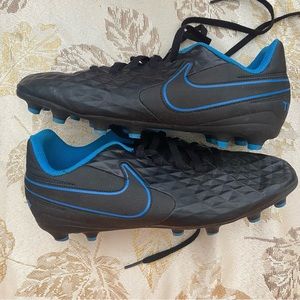 Soccer Cleats size 5Y